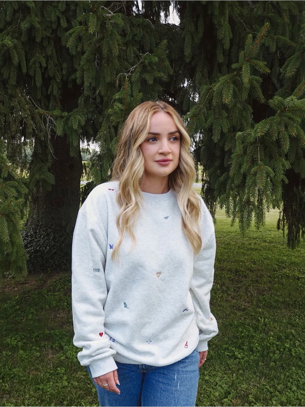 Women's Light Grey Eras Charm Crew